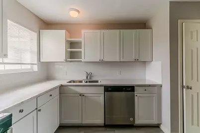 5009 Bataan Road, Houston, TX 77033 - Photo 5