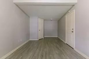 5009 Bataan Rd, Houston, TX 77033 - Photo 15