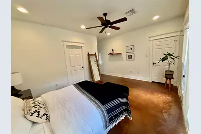 919 W 15th Street, Houston, TX 77008 - Photo 15