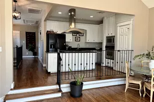 919 W 15th St, Houston, TX 77008 - Photo 5