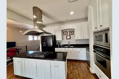 919 W 15th Street, Houston, TX 77008 - Photo 7