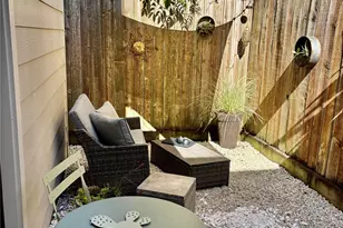 919 W 15th St, Houston, TX 77008 - Photo 23