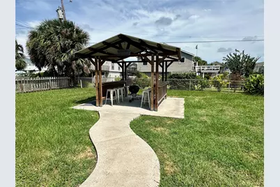 4003 Panola Drive, Galveston, TX 77554 - Photo 13