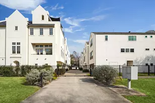 922 Patterson St, Houston, TX 77007 - Photo 3