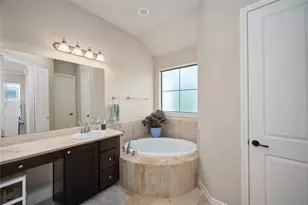 1114 W 25th St, Houston, TX 77008 - Photo 37