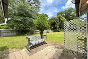 1410 W Pavillion St, Woodville, TX 75979 - Photo 19