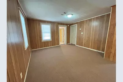 1410 W Pavillion Street, Woodville, TX 75979 - Photo 9