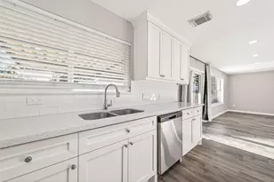 2818 Eaglerock Cir, Missouri City, TX 77489 - Photo 9