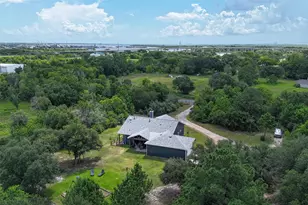 6115 San Leon Dr, Dickinson, TX 77539 - Photo 35