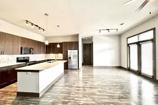 5454 Washington Ave, Houston, TX 77007 - Photo 1