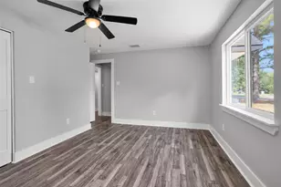 101 April Point Pl, Conroe, TX 77356 - Photo 7