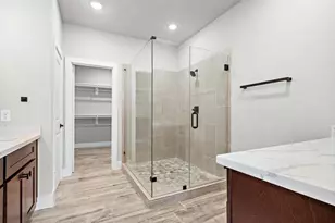 228 W 28th St, Houston, TX 77008 - Photo 11