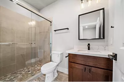 228 W 28th Street, Houston, TX 77008 - Photo 19