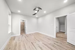 228 W 28th St, Houston, TX 77008 - Photo 7