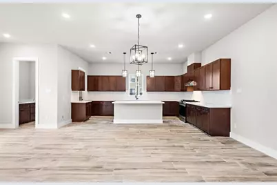 228 W 28th Street, Houston, TX 77008 - Photo 1