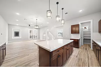 228 W 28th Street, Houston, TX 77008 - Photo 5