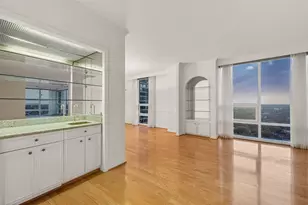 5100 San Felipe St, Houston, TX 77056 - Photo 11