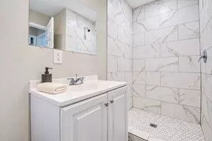 4126 Worrell Dr, Houston, TX 77045 - Photo 9
