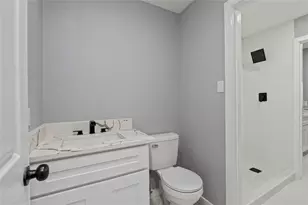 11551 Gullwood Dr, Houston, TX 77089 - Photo 13