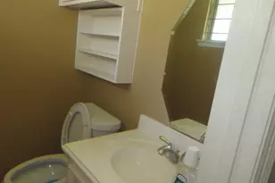 8811 Burford Ln, Houston, TX 77088 - Photo 17