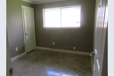 8811 Burford Lane, Houston, TX 77088 - Photo 15
