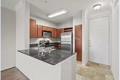 7575 Kirby Drive #3205, Hockley, TX 77030 - Photo 3