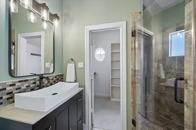 5610 Kiam Street #B, Houston, TX 77007 - Photo 7