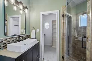 5610 Kiam St, Houston, TX 77007 - Photo 7
