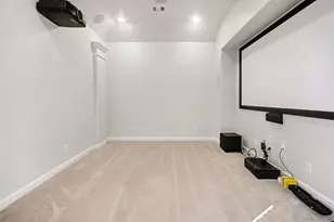 9215 Joe Louis Dr, Mont Belvieu, TX 77523 - Photo 25