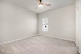 9215 Joe Louis Dr, Mont Belvieu, TX 77523 - Photo 37