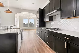 9215 Joe Louis Dr, Mont Belvieu, TX 77523 - Photo 13