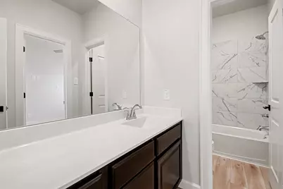 9215 Joe Louis Drive, Mont Belvieu, TX 77523 - Photo 39