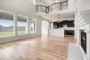 9215 Joe Louis Dr, Mont Belvieu, TX 77523 - Photo 9