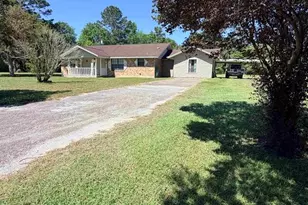 8957 Tejas Ln, Silsbee, TX 77656 - Photo 1