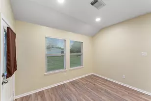 118 Pin Oak Ln, Hempstead, TX 77445 - Photo 9