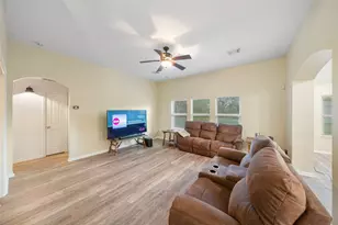 118 Pin Oak Ln, Hempstead, TX 77445 - Photo 7