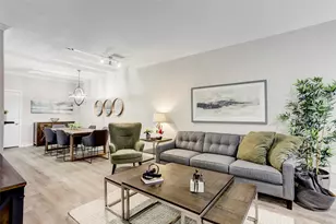 1911 Bering Dr, Houston, TX 77057 - Photo 5