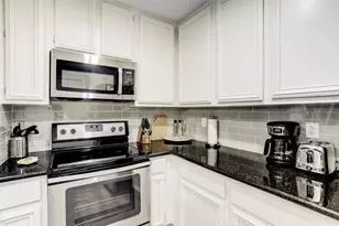 1911 Bering Dr, Houston, TX 77057 - Photo 15