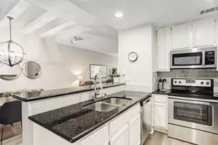 1911 Bering Dr, Houston, TX 77057 - Photo 13