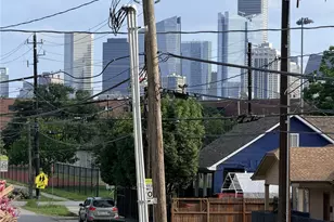 2706 Cochran St, Houston, TX 77009 - Photo 37