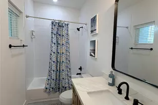 2706 Cochran St, Houston, TX 77009 - Photo 33