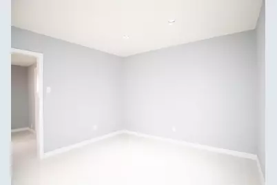 5821 Sunforest Dr, Houston, TX 77092 - Photo 5