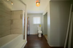 804 E 18th Ave, Corsicana, TX 75110 - Photo 11