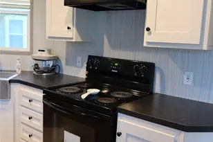 8931 Defiance St, La Porte, TX 77571 - Photo 9