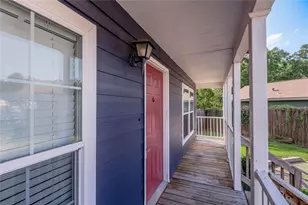 138 Varsity Dr, Huntsville, TX 77340 - Photo 3