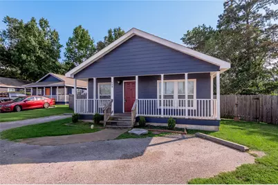 138 Varsity Drive, Huntsville, TX 77340 - Photo 1