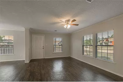 138 Varsity Drive, Huntsville, TX 77340 - Photo 7