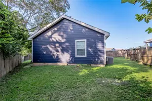 138 Varsity Dr, Huntsville, TX 77340 - Photo 37