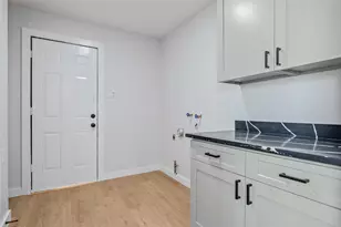 6114 Valkeith Dr, Houston, TX 77096 - Photo 17