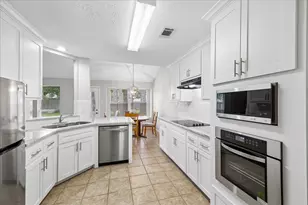 5106 Village Springs Dr, Kingwood, TX 77339 - Photo 3